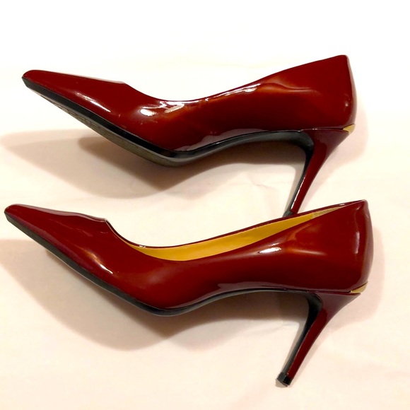 Calvin Klein-Burgundy Patent Heels - Picture 1 of 13